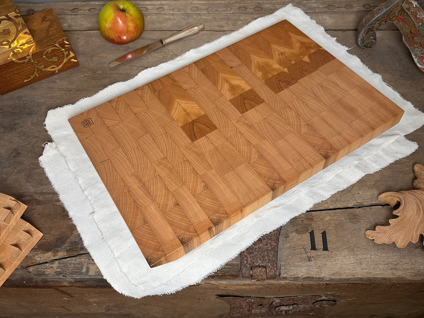 #11 Hirnholzschneidebrett ohne Gravur - Buche und Kirsche