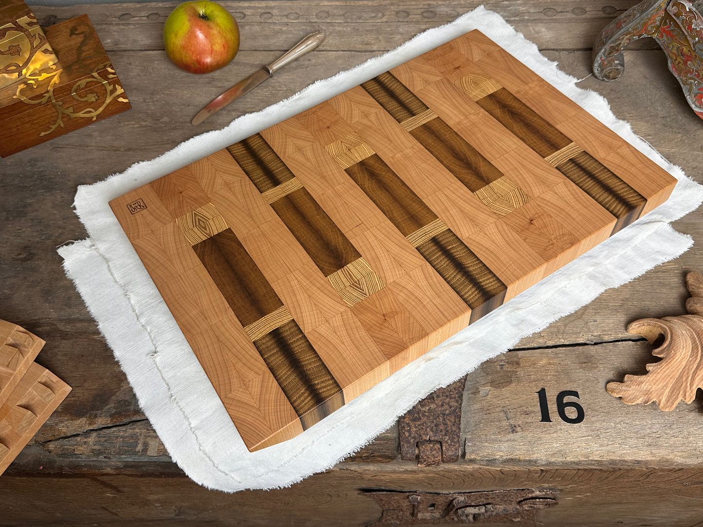 #16 Hirnholzschneidebrett ohne Gravur - Buche, Eiche und Robinie
