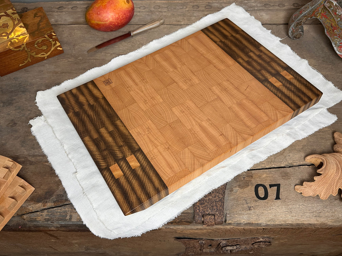 #07 Hirnholzschneidebrett ohne Gravur - Buche und Eiche