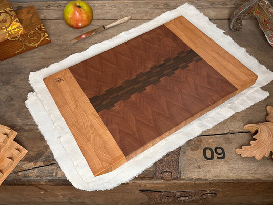 #09 Hirnholzschneidebrett ohne Gravur - Buche, Nussbaum und Sapeli