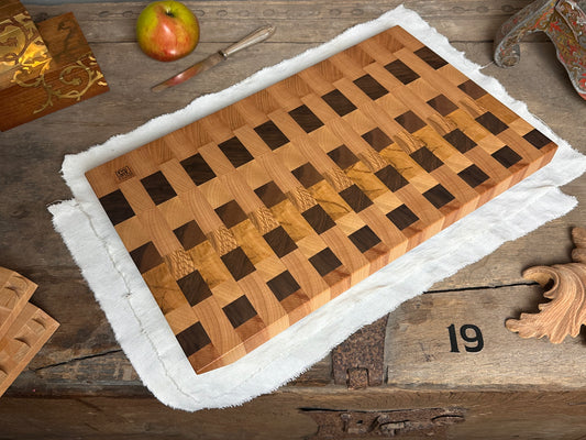 #19 Hirnholzschneidebrett ohne Gravur - Buche, Esche, Nussbaum und Kirsche
