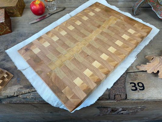 Hirnholz Schneidebrett aus Massivholz – handgemachtes Unikat #39 - Kirsche, Esche, Buche