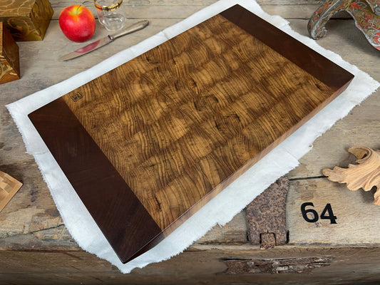 Hirnholz Schneidebrett aus Massivholz – handgemachtes Unikat #64 - Teak, Sapeli